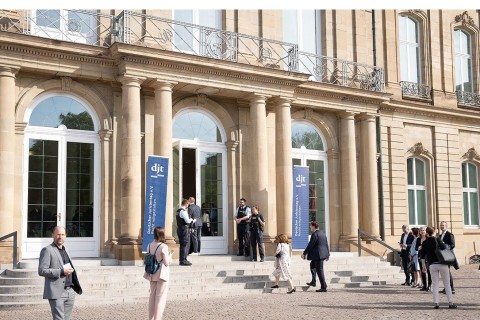 Kultur- und Kongresszentrum Liederhalle begrüßt den 74. Deutschen Juristentag in Stuttgart